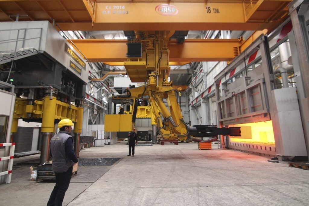 Industrial cranes