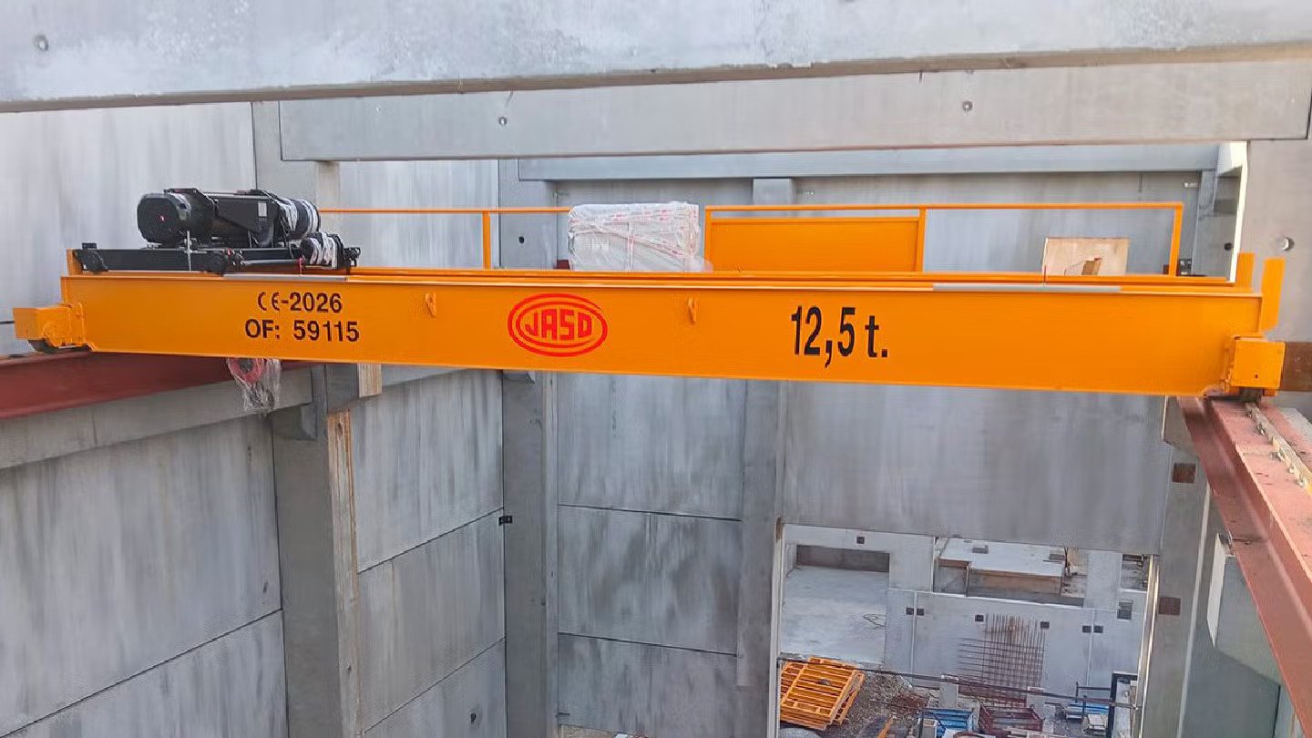 JASO Commissions Overhead Crane at Papelera Zicuñaga Plant