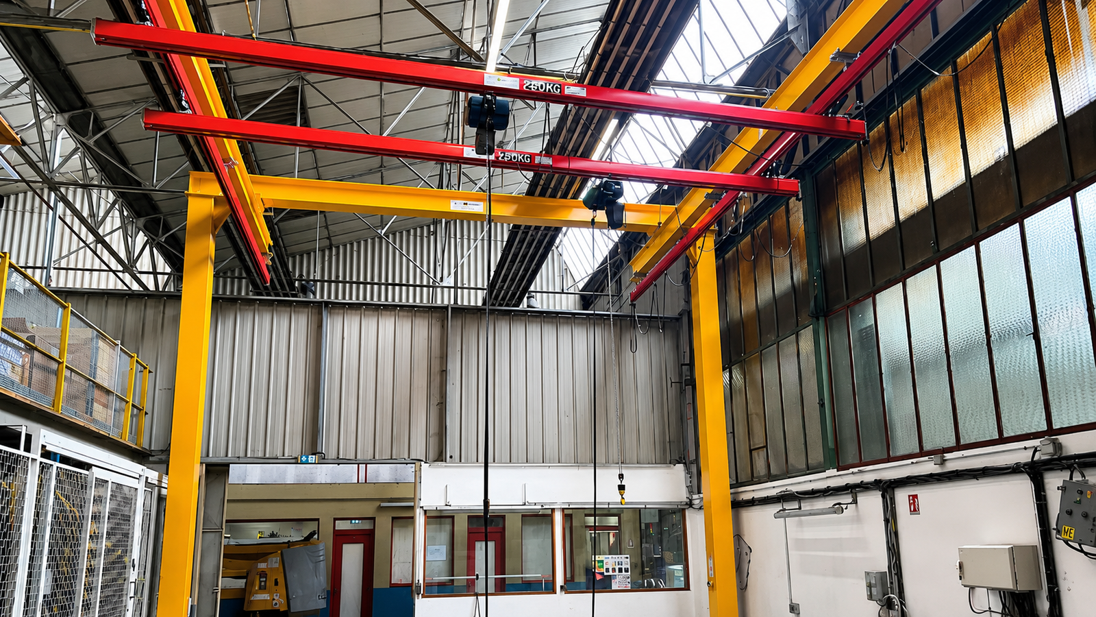 Manut Services Delivers Custom Lifting Solution for Industry