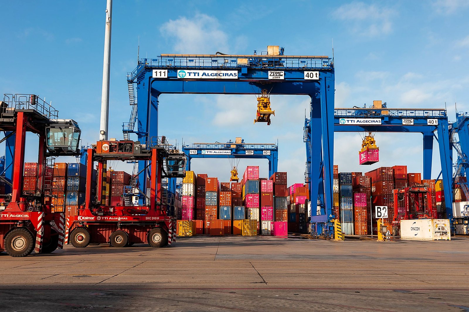 Kalmar Signs Crane Maintenance Deal for 40 Cranes at TTI Algeciras